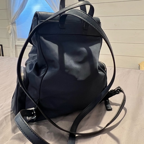 Michael Kors Large Cargo Abbey Nylon Drawstring Backpack Bag in Navy - Picture 2 of 6